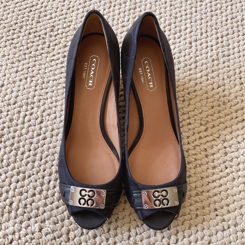 Coach perp toe wedge